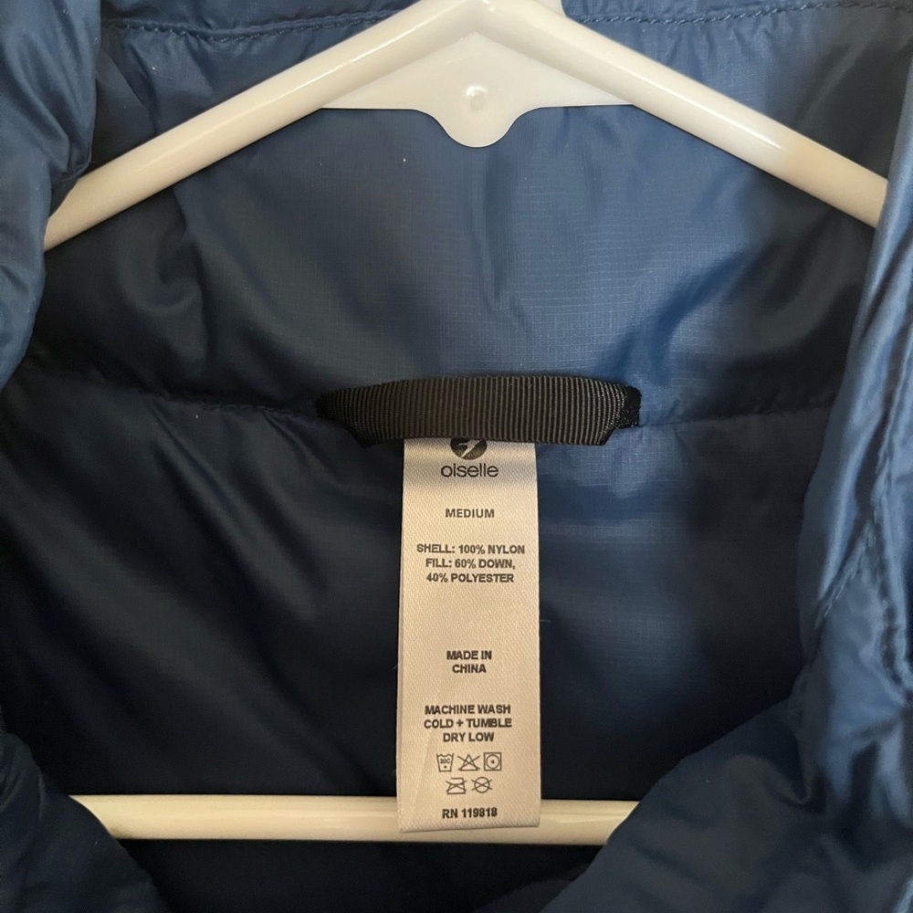 Oiselle Navy Blue Quilted Vest - Picture 4 of 5